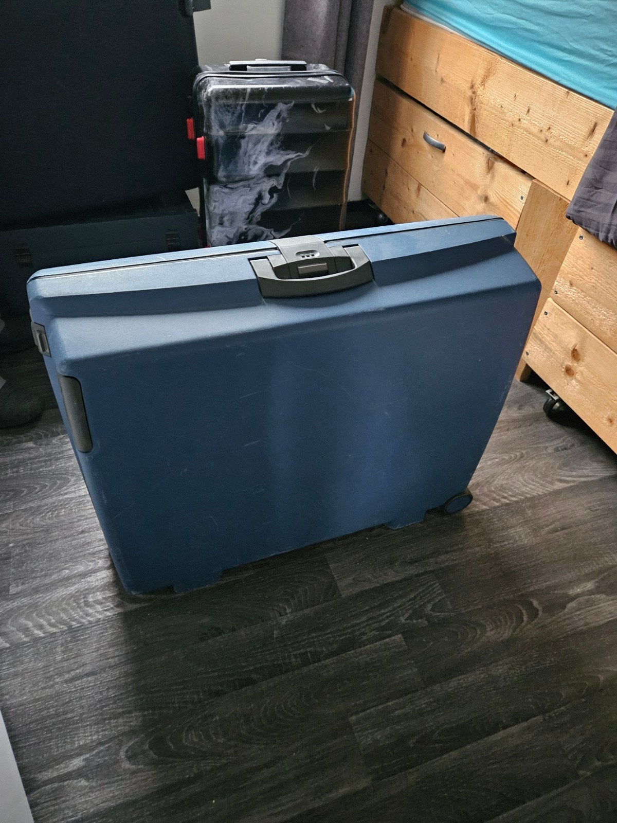 Blauwe koffer met wieltjes en slot - Franzen Germany, Gebruikt, Hard kunststof, 70 cm of meer, 35 tot 45 cm