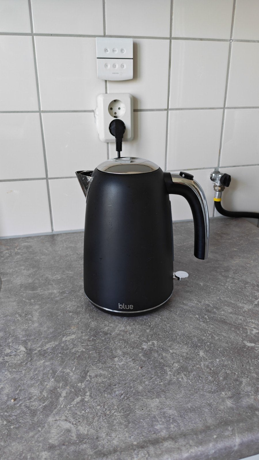Waterkoker RVS zwart/zilver, 1 tot 2 liter, Ophalen of Verzenden, Gebruikt, Rvs