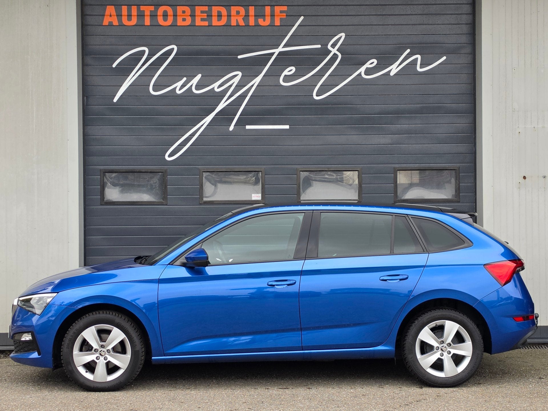 Skoda Scala 1.0 TSI Sport Business|Origineel NL|Trekhaak|Pan, Auto's, Voorwielaandrijving, Dealer onderhouden, Scala, Gebruikt