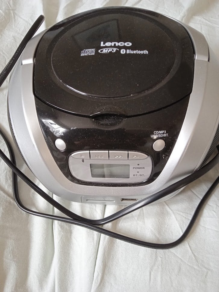 2 z.g.a.n  radio, Ophalen of Verzenden, Zo goed als nieuw, Radio, Met cd-speler