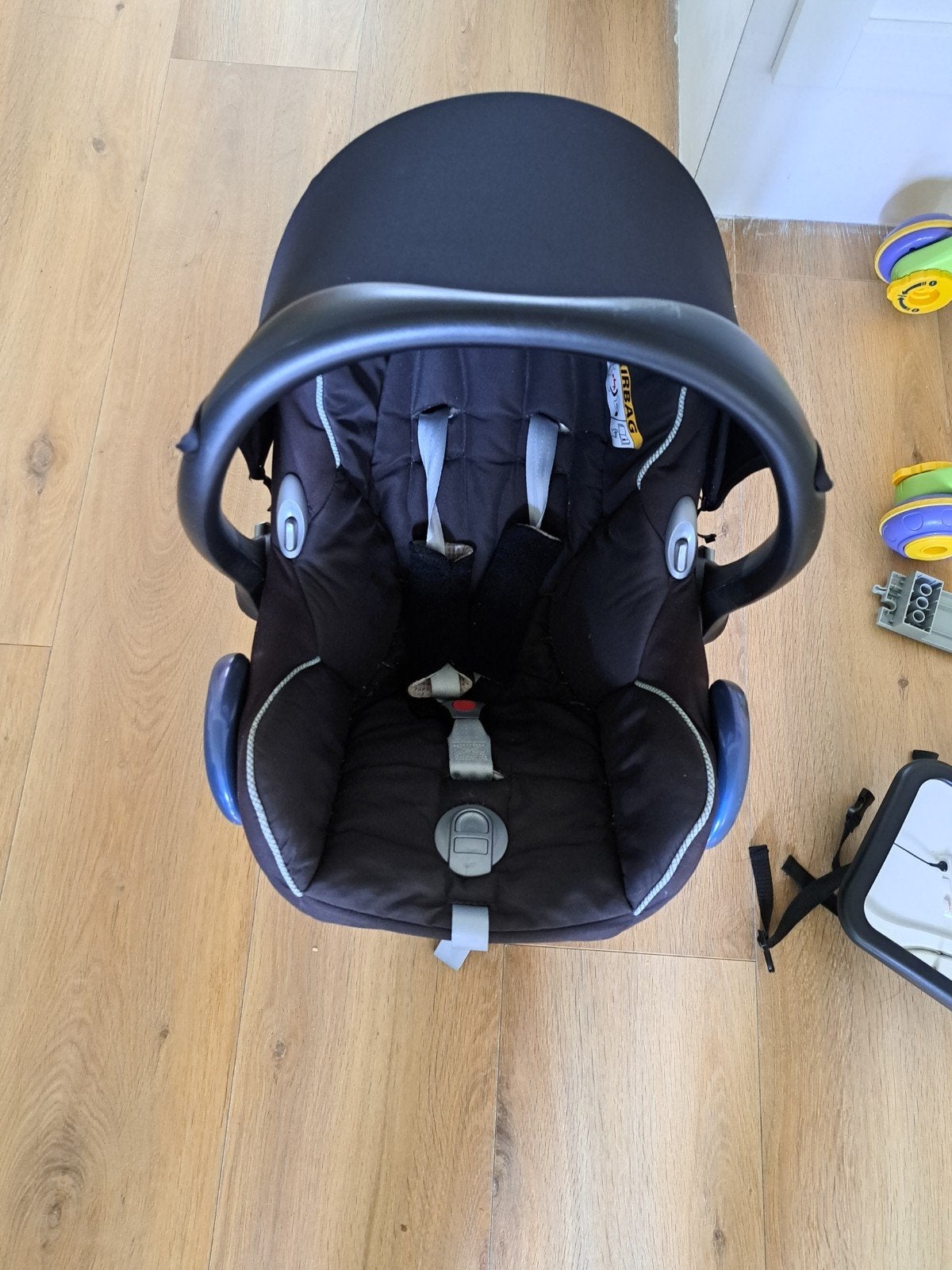 Maxi-Cosi autostoeltje - Zo goed als nieuw, Ophalen, Autogordel, Zijbescherming, Zo goed als nieuw