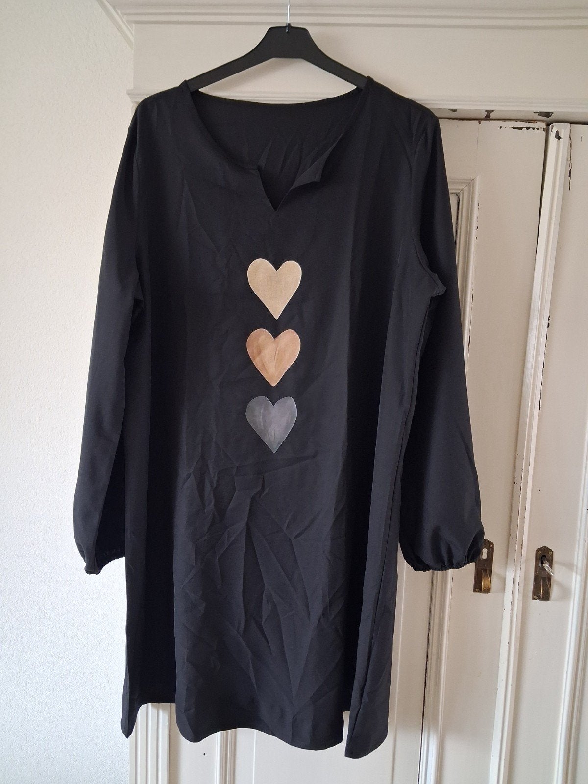 Zwarte jurk met hartjesprint, maat 3XL, Zwart, Maat 46/48 (XL) of groter, Nieuw, Ophalen of Verzenden