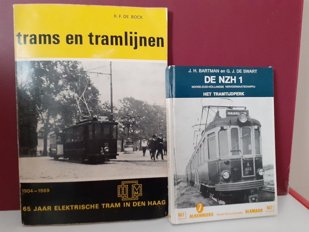 Lotje tram en tramlijnen boekjes  HTM/NZH, Ophalen of Verzenden, Gelezen, Diverse auteurs, Tram