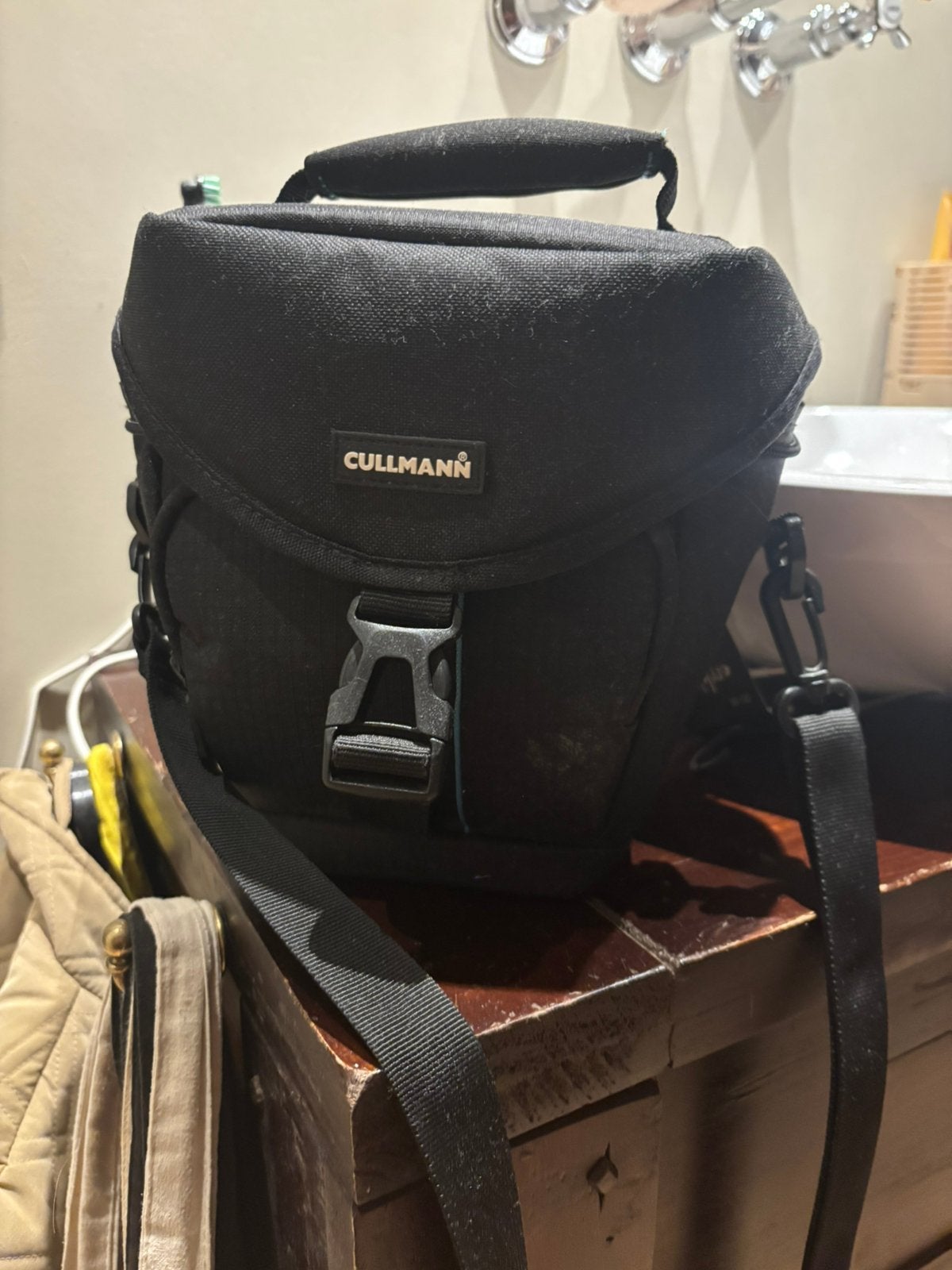 2 camera tassen te koop, Audio, Tv en Foto, Ophalen of Verzenden, Zo goed als nieuw, Zwart, Lenstas