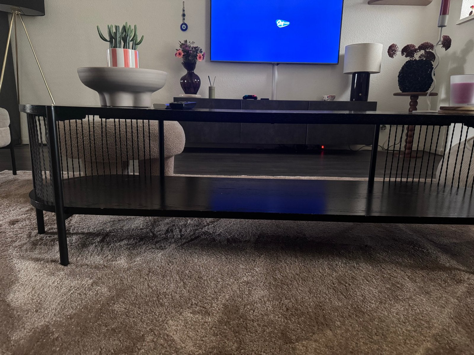 Zwarte Jysk TV-kast / Salontafel (144x41x44 cm), Ophalen, Gebruikt, 100 tot 150 cm, Minder dan 50 cm