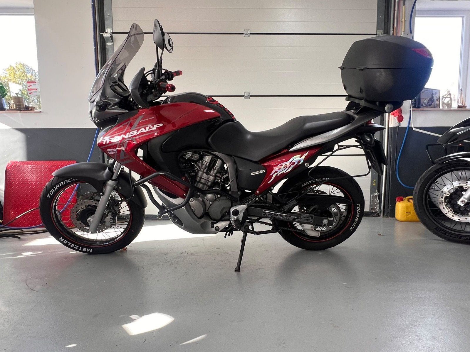 Honda Transalp XL700V . 2008 . Super mooi met veel extra s ., Motoren, 700 cc, 2 cilinders, Occasion, Bedrijf