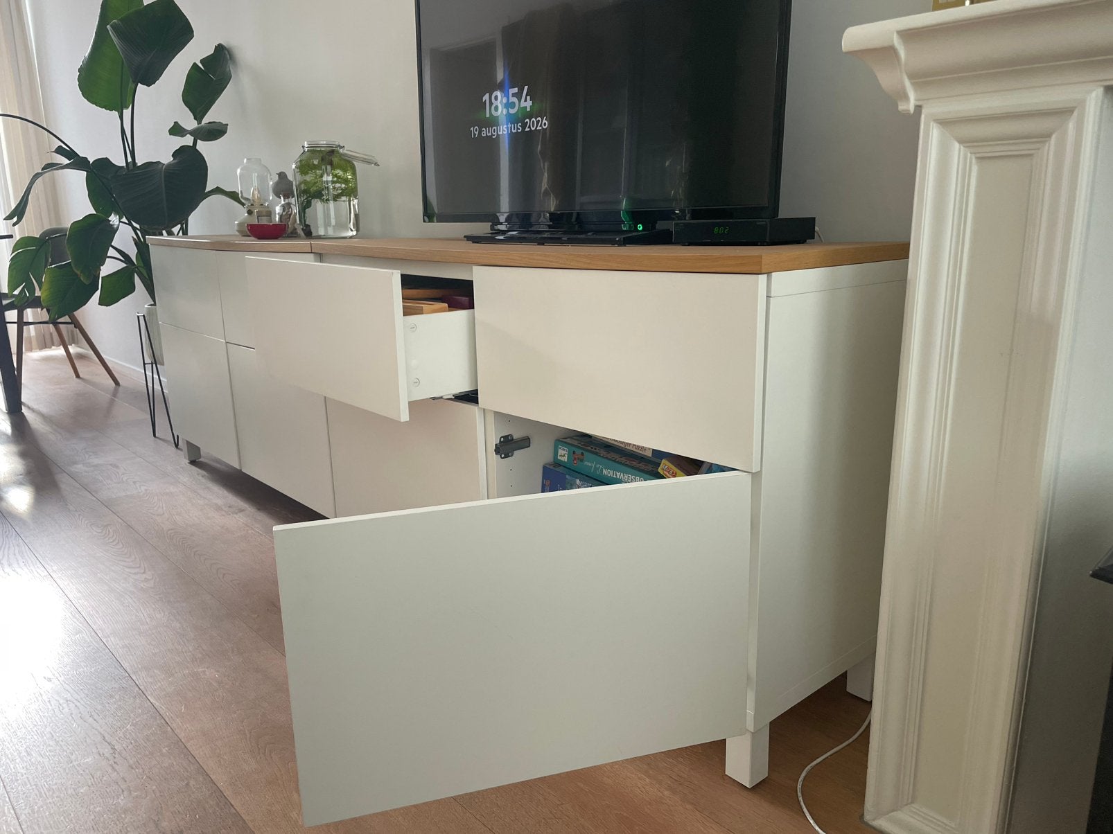 Dressoir Ikea, Ophalen, Met deur(en), Zo goed als nieuw, 200 cm of meer