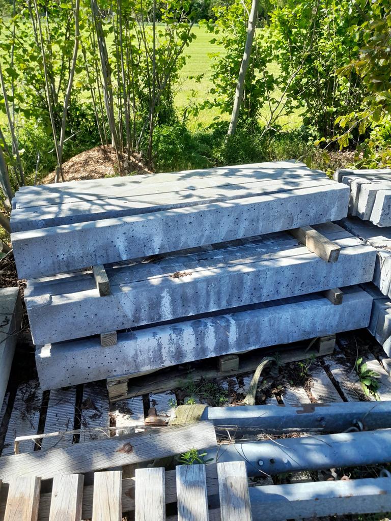 Stevige betonbalken voor diverse constructies, Ophalen, Gebruikt, Balk, Overige houtsoorten