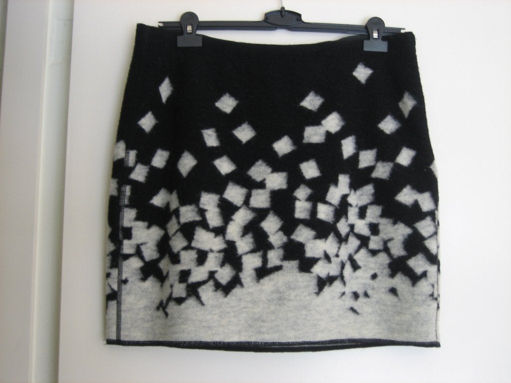 Zeer apart zwart grafisch wollen rokje OPUS 42 snazzeys, Kleding | Dames, Verzenden, Zwart, Maat 42/44 (L), Zo goed als nieuw