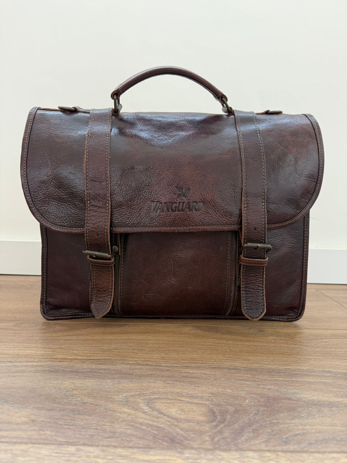 Stoere laptop/werktas/aktetas Vanguard, Bruin, Aktetas of Boekentas, Zo goed als nieuw, Leer