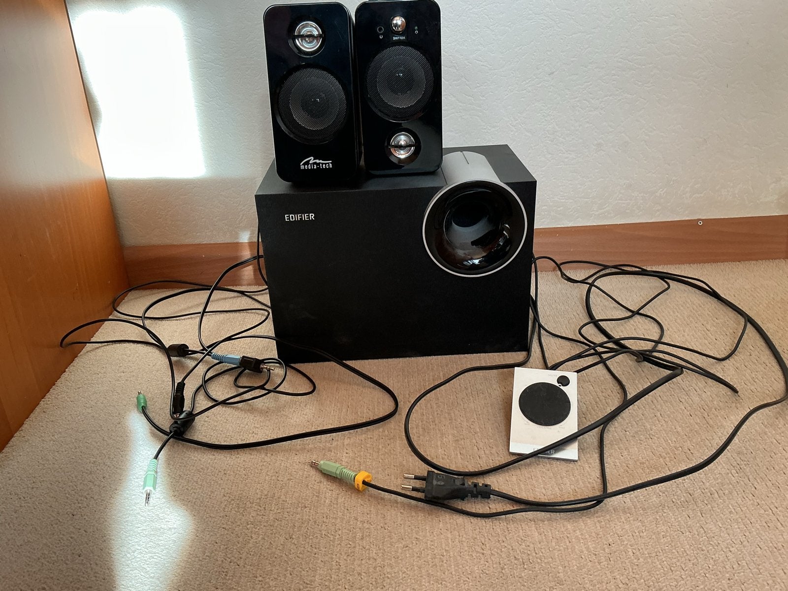 Edifier 2.1 Luidsprekerset met Subwoofer en Satellieten, Computers en Software, Ophalen of Verzenden, Gebruikt, Audiokanaal 2.1