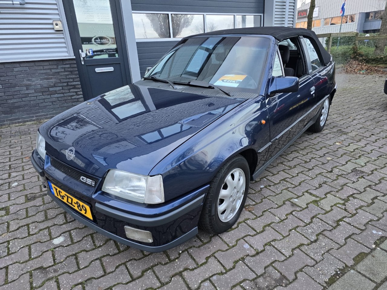 Opel KADETT-E-CABRIO C2.0NE GSI OPNIEUW GESPOTEN (bj 1990), Voorwielaandrijving, 1998 cc, Open dak, Cabriolet