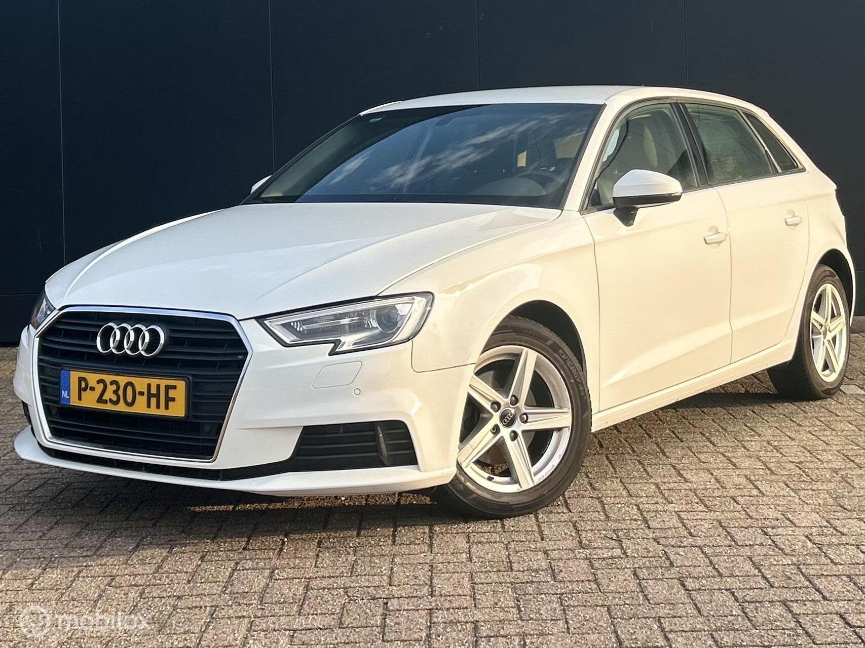 Audi A3 Sportback 35 TFSI CoD Pro Line CRUIS PDC, Auto's, Euro 6, 4 cilinders, 150 pk, Wit