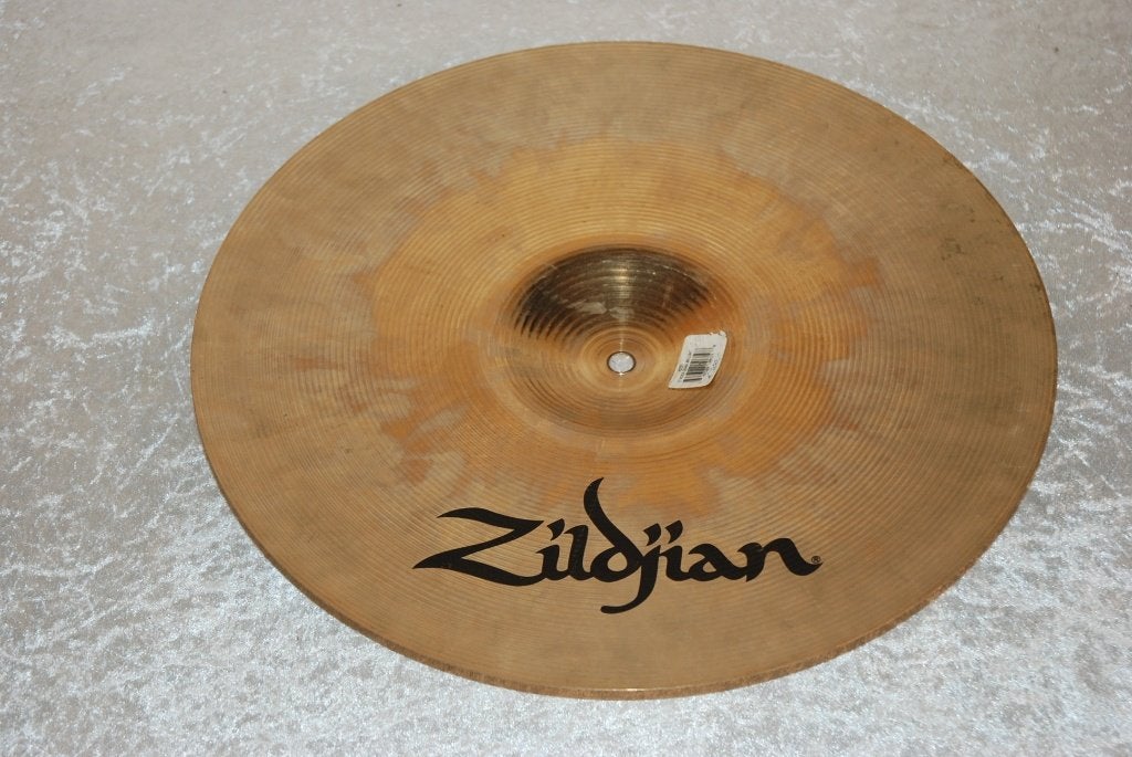 Zildjian Avedis rock crash 1509gr briljant 17 inch<26261216>, Gebruikt, ., Drums of Percussie, Ophalen of Verzenden