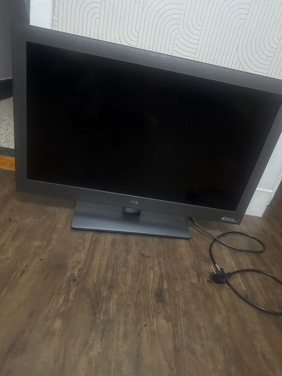 TVE 32" LED TV - Goede staat, 50 Hz, HD Ready (720p), 80 tot 100 cm, Ophalen