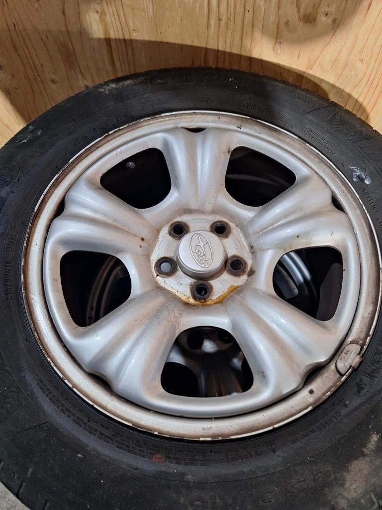 4 stuks Banden en Velgen - 16 inch subaru forester sg, Ophalen, Gebruikt, 15 inch, Banden en Velgen
