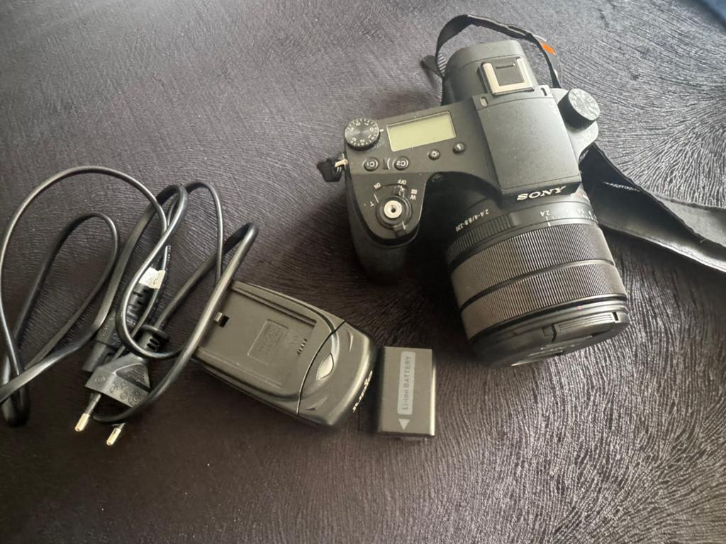 Sony rx10 iii, Computers en Software, Pc- en Netwerkkabels, Zo goed als nieuw, Ophalen