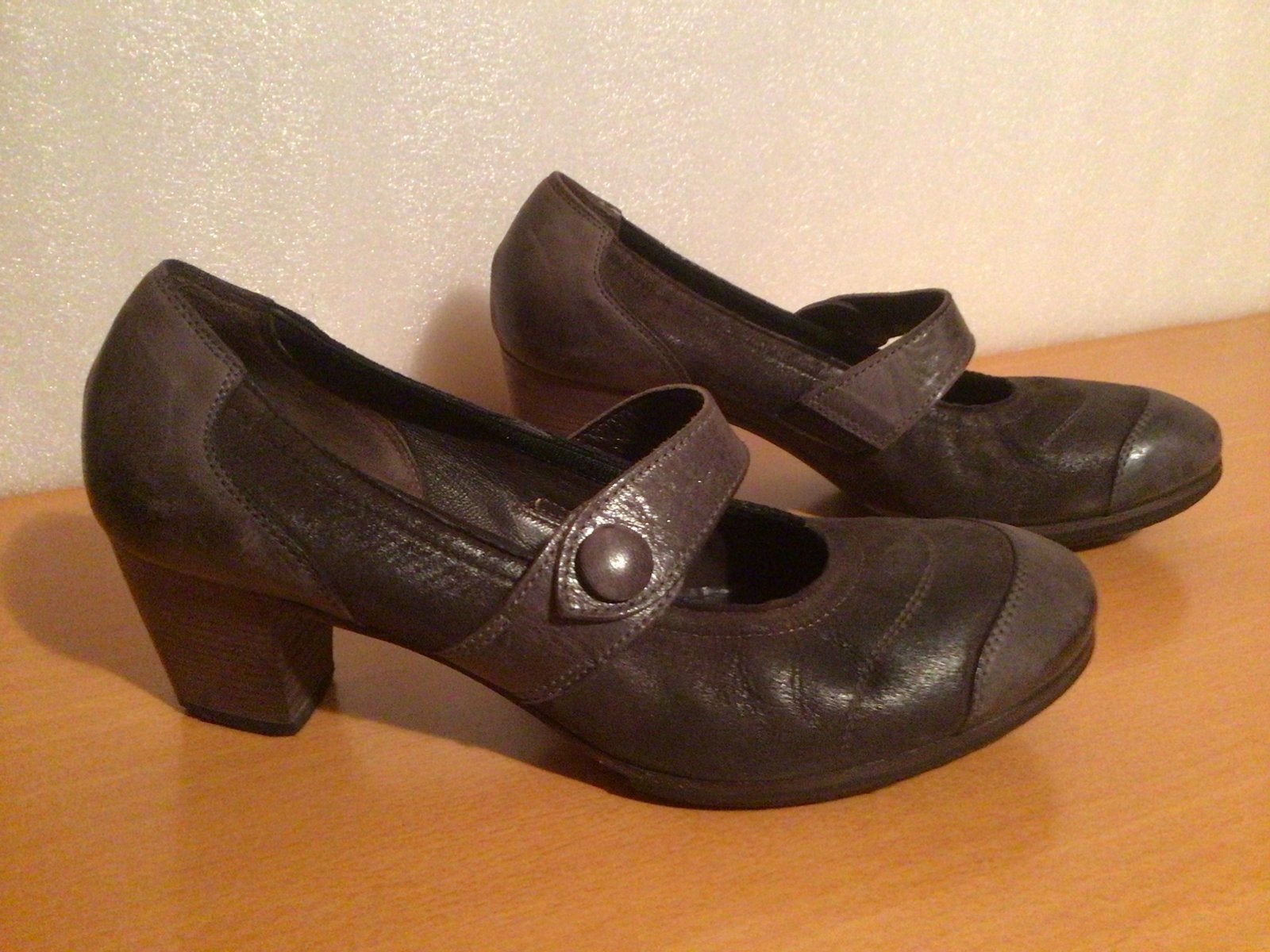 Dames schoenen., Kleding | Dames, Ophalen of Verzenden, Zo goed als nieuw, Bruin, Schoenen met lage hakken