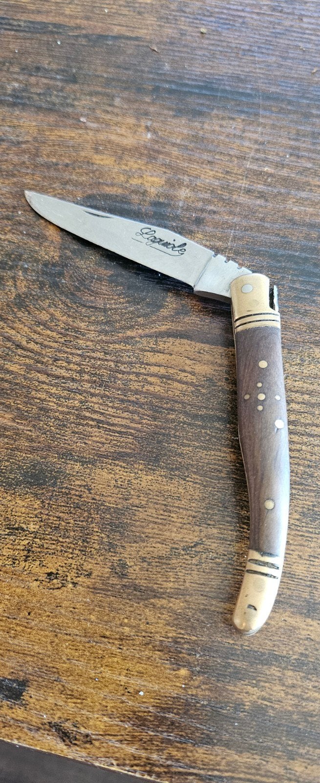 Laguiole zakmes met houten handvat, Ophalen