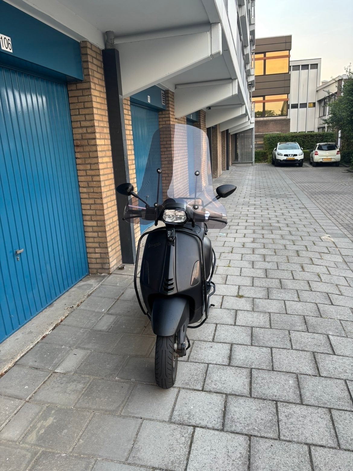 Vespa Sprint 2019 Mat Zwart - Zo goed als nieuw, Overige modellen, Maximaal 45 km/u, Ophalen of Verzenden, Zo goed als nieuw