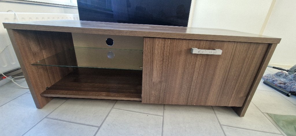 Zeer stevige eikenhouten tv-unit !Moet zo snel mogelijk weg!, Ophalen, 100 tot 150 cm, Zo goed als nieuw, Minder dan 100 cm