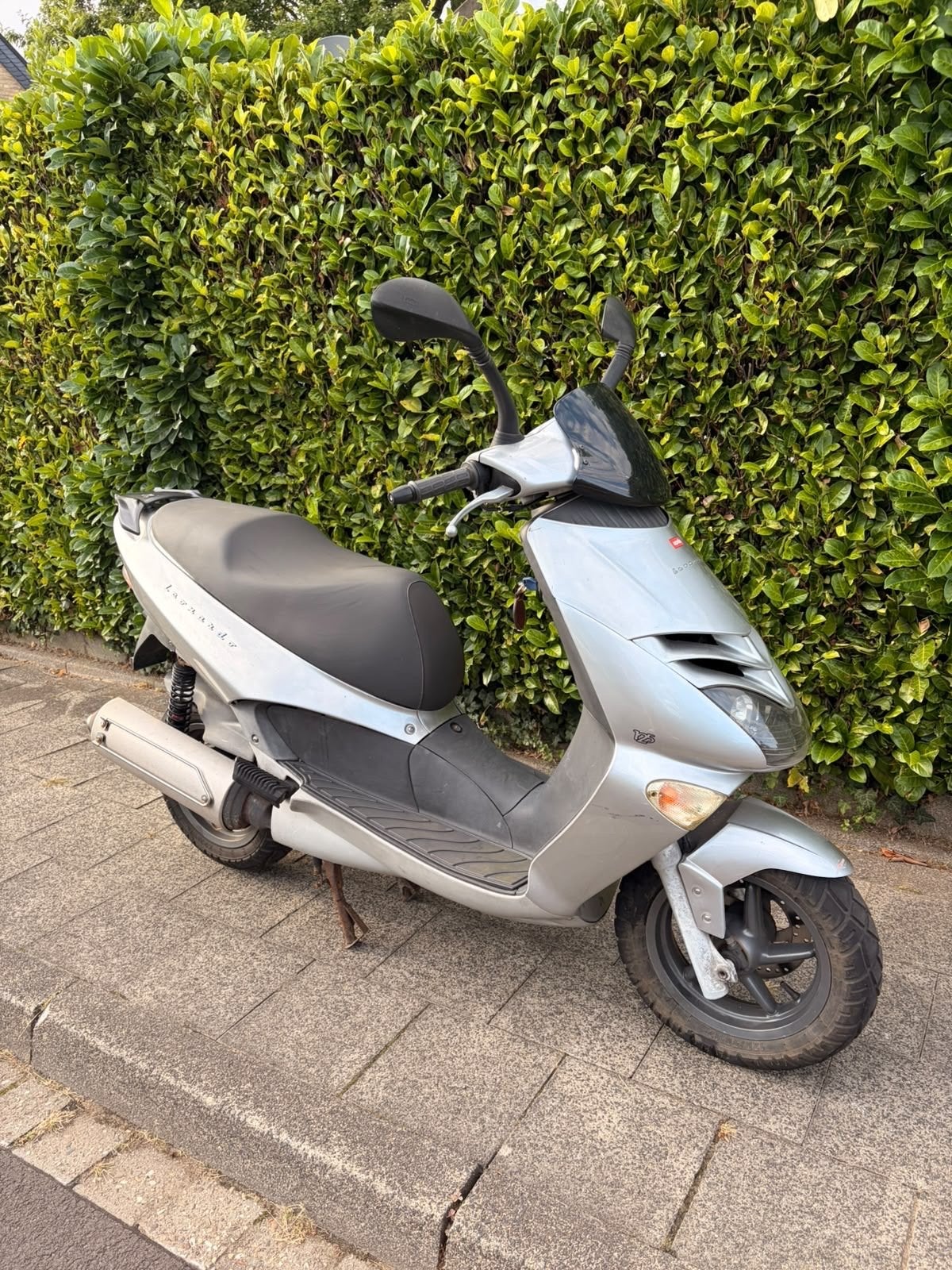Aprilia Leonardo 125cc 4T - Start en loopt, Duitse papieren, Fietsen en Brommers, Ophalen, Gebruikt