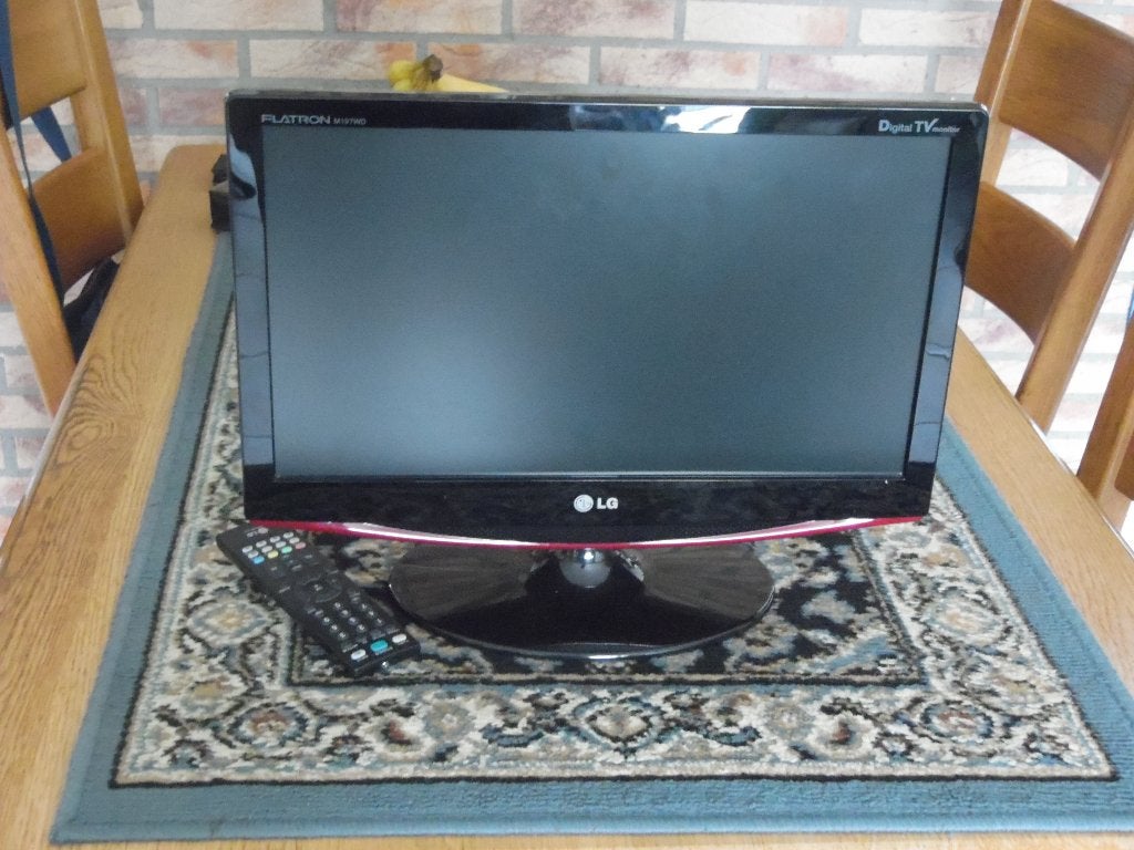 draagbare tv/ computer monitor  LG.., Audio, Tv en Foto, Televisies, Ophalen, LCD, Zo goed als nieuw, 100 Hz