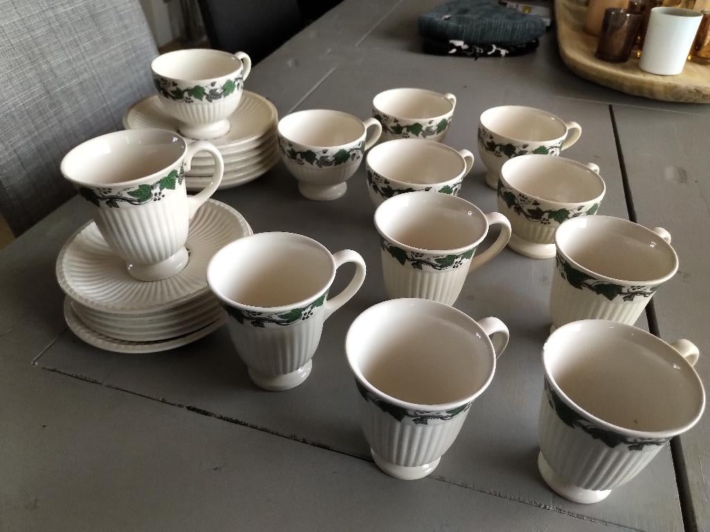 Wedgwood Stratford koffie- en thee servies, Ophalen of Verzenden, Zo goed als nieuw, Wedgwood, Kop(pen) en/of Schotel(s)