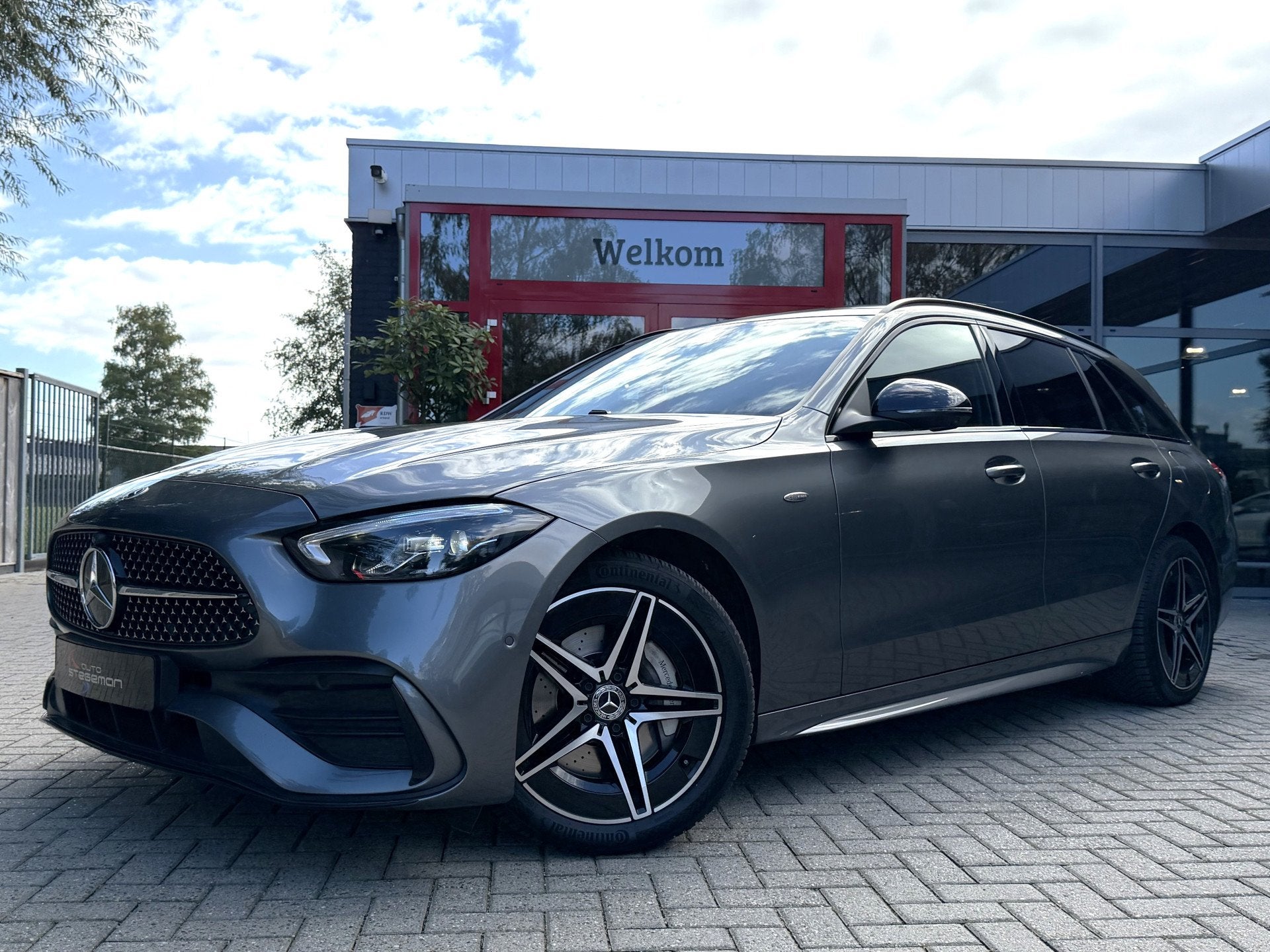 Mercedes-Benz C-Klasse Estate 300e *!* AMG *!* PANODAK/ BURM, Auto's, Automaat, Achterwielaandrijving, Euro 6, 4 cilinders