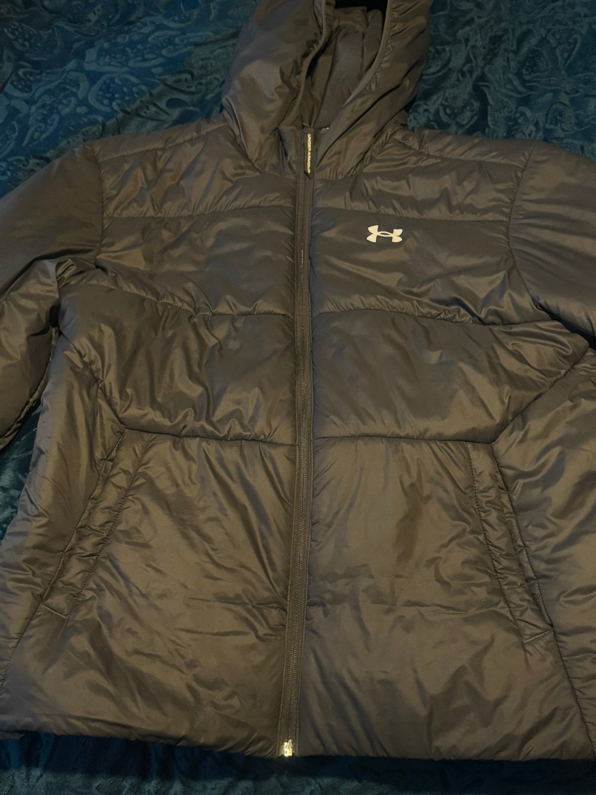 Under Armour Storm Pufferjack L/G/G - Zo goed als nieuw, Ophalen of Verzenden, Zo goed als nieuw, Maat 52/54 (L), Zwart