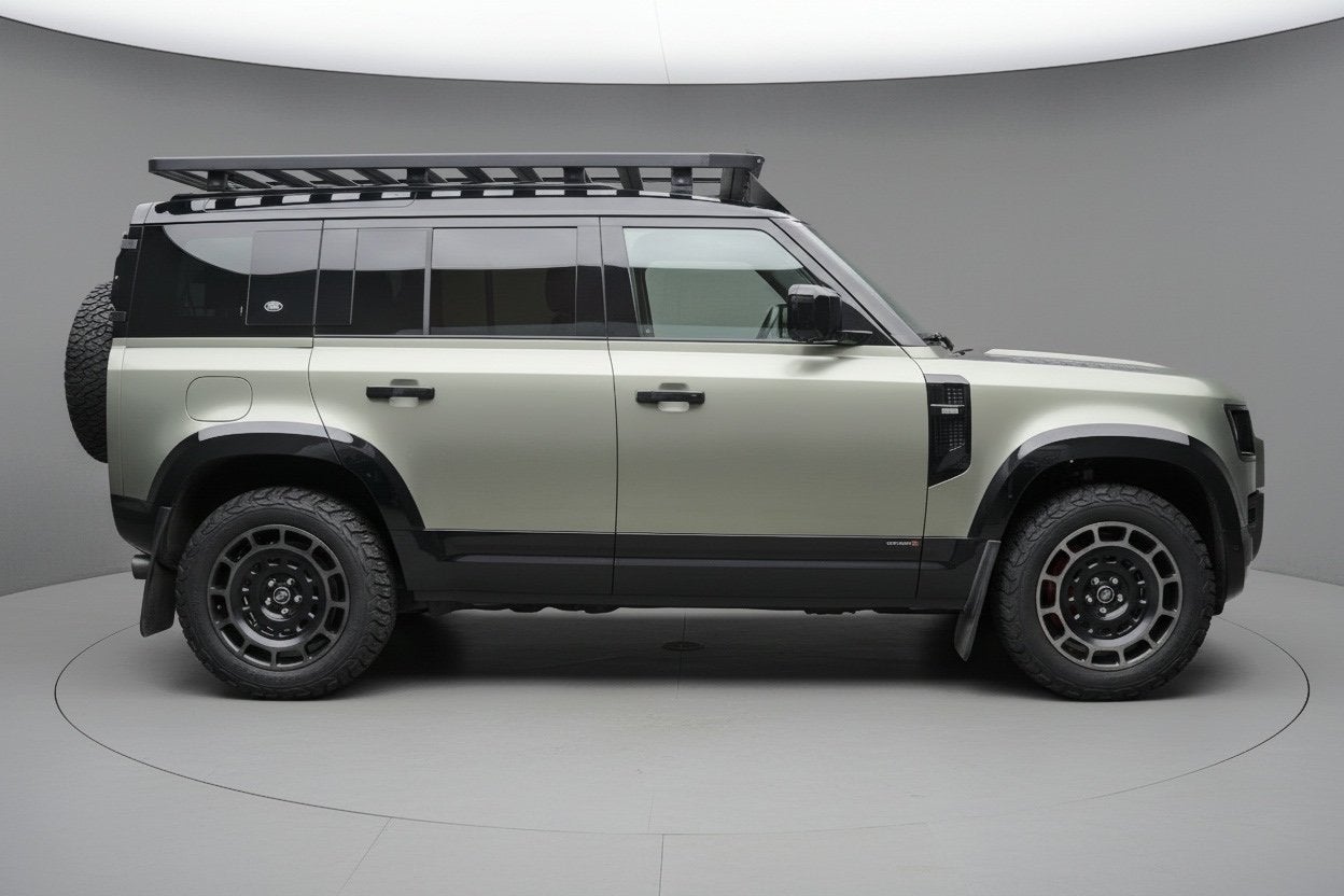 Land Rover Defender 110 2.0 P400e 110 X / Incl BTW / Matt PP, Automaat, Gebruikt, 3000 kg, Vierwielaandrijving