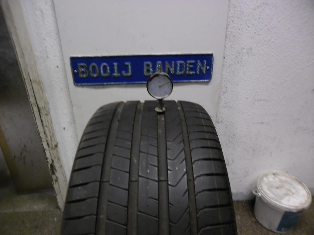 295 40 21 demobanden pirelli p zero met 7,8 mm profiel, 295 mm, Banden en Velgen, Zomerbanden, 21 inch