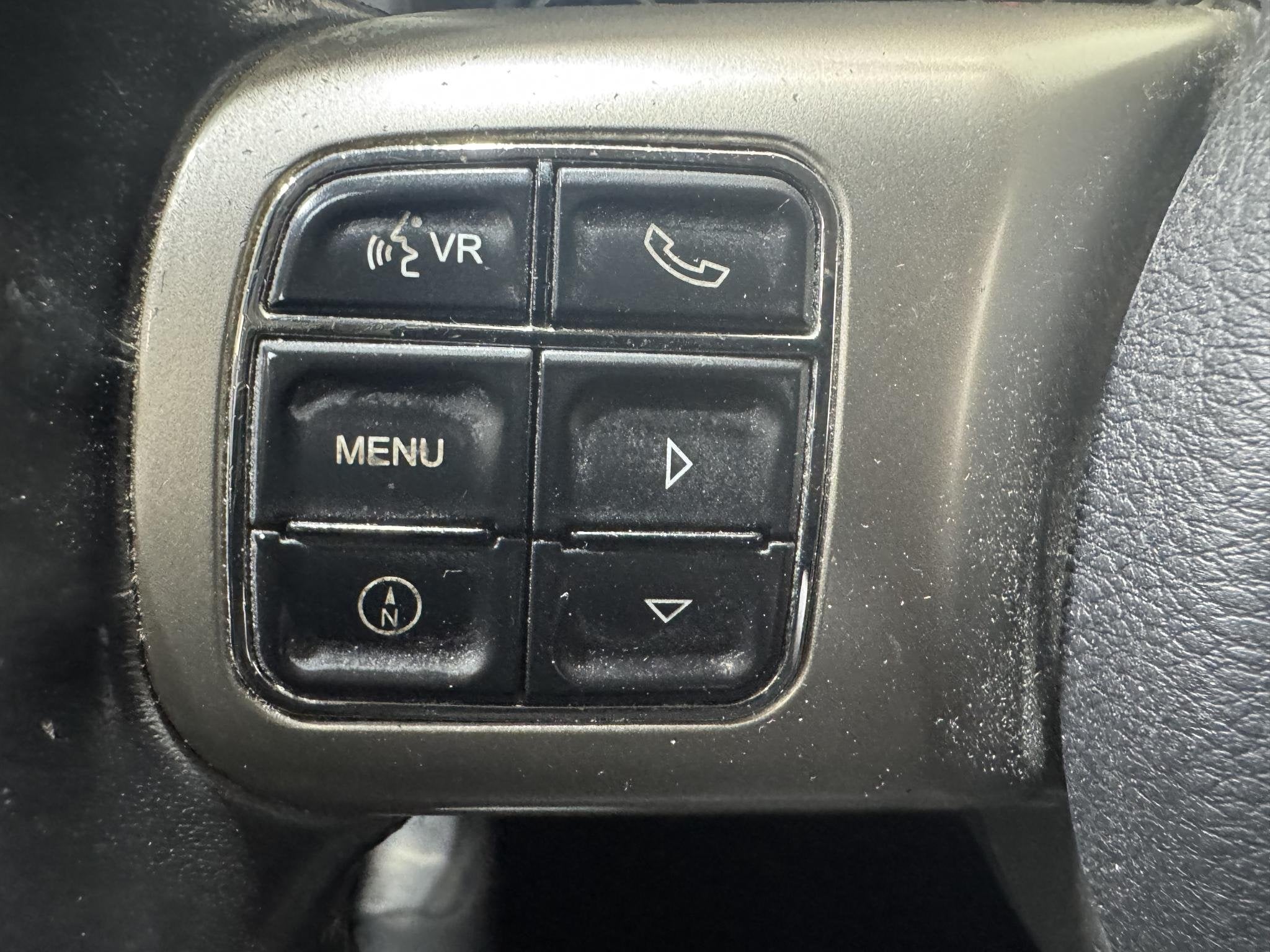 Foto 19 van Jeep Compass 2.4 Limited 4WD BAK KAPOT! MOTOR 100%