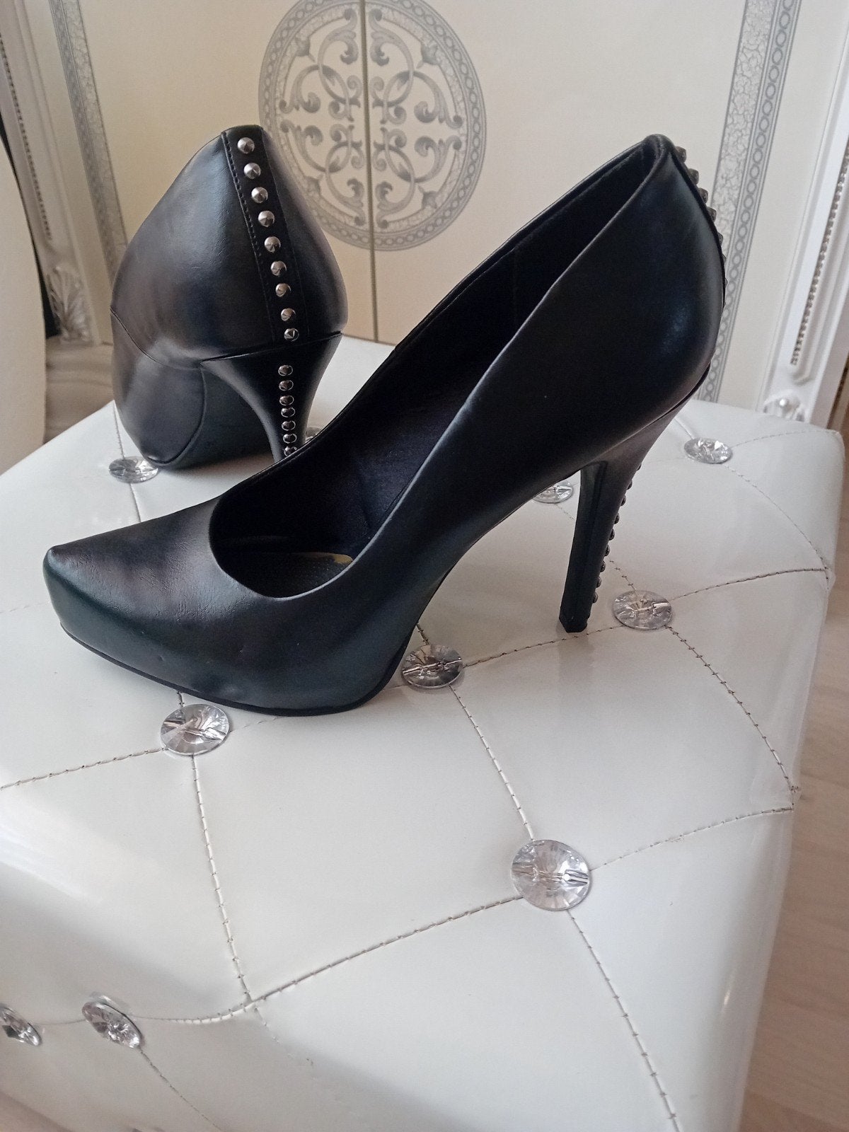 Zwarte Graceland pumps met studs - Maat 38, Pumps, Zwart, Ophalen of Verzenden, Zo goed als nieuw
