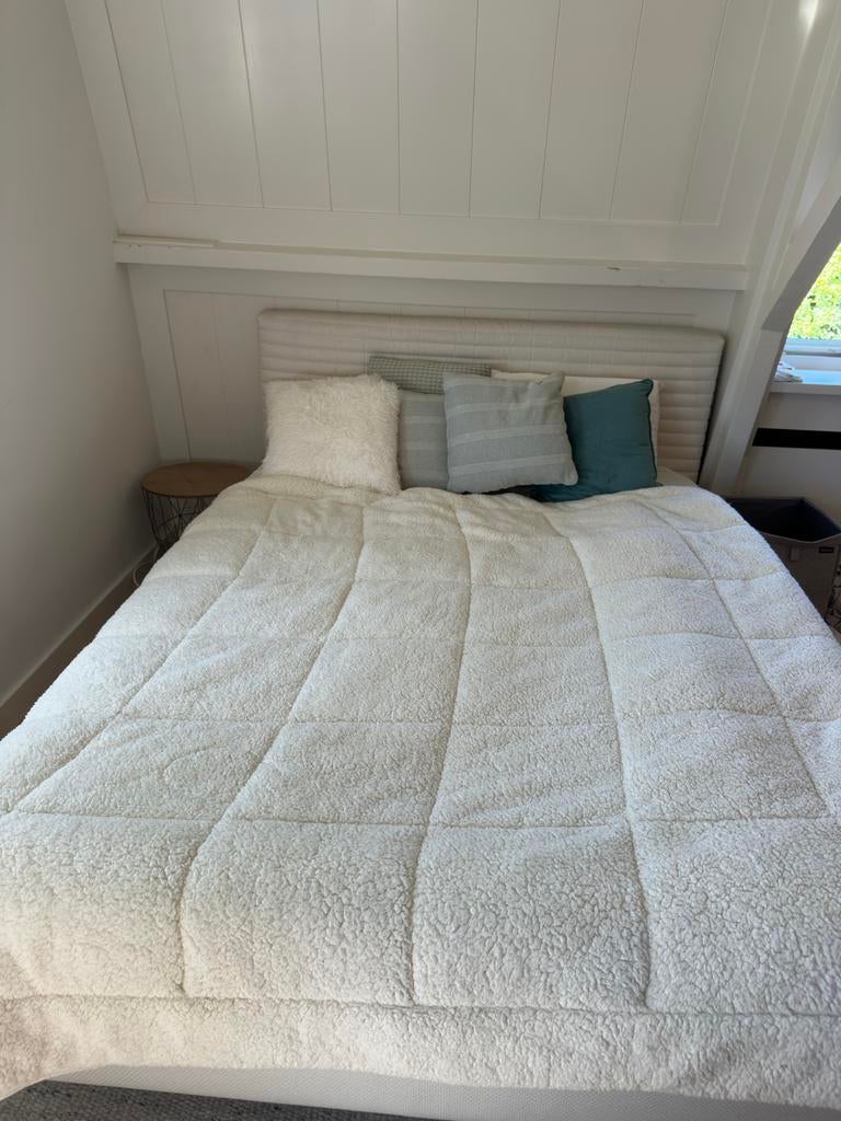 Wit tweepersoonsbed met matras (160x200 cm), Huis en Inrichting, Slaapkamer | Bedden, Ophalen, Gebruikt, Wit, Tweepersoons