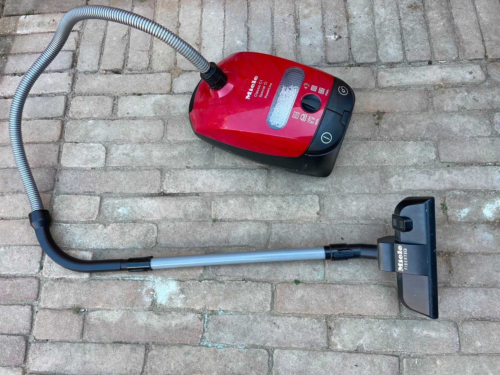 Miele speelgoed stofzuiger voor de kleine huishoudhulp, Ophalen, Gebruikt, Jongen of Meisje