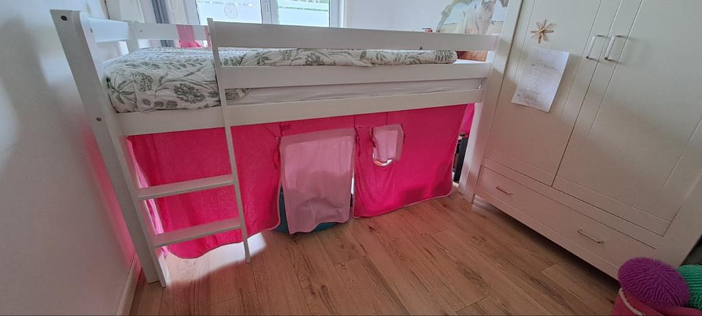 Halfhoogslaper met lattenbodem en tentje, Ophalen, Gebruikt, 90 cm, Eenpersoons