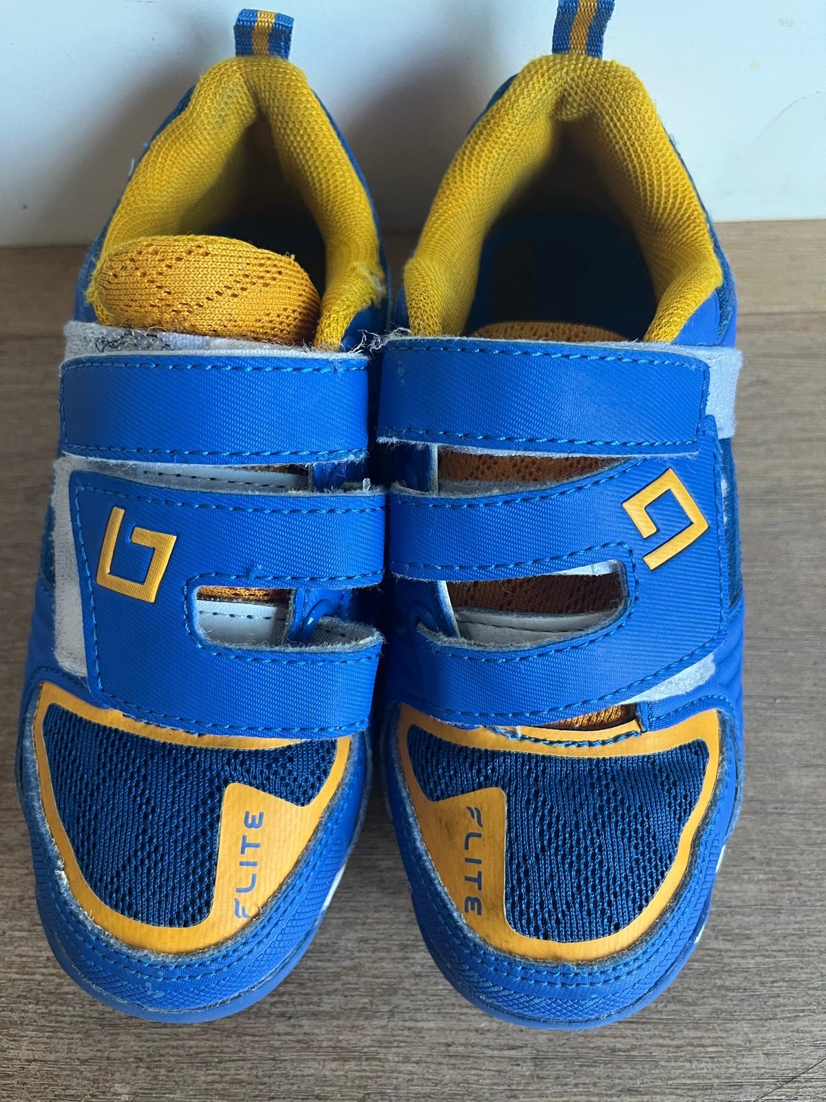 Brabo hockeyschoen zaal / zaalschoen gym - Maat 29, Ophalen of Verzenden, Zo goed als nieuw, Jongen of Meisje, Sportschoenen