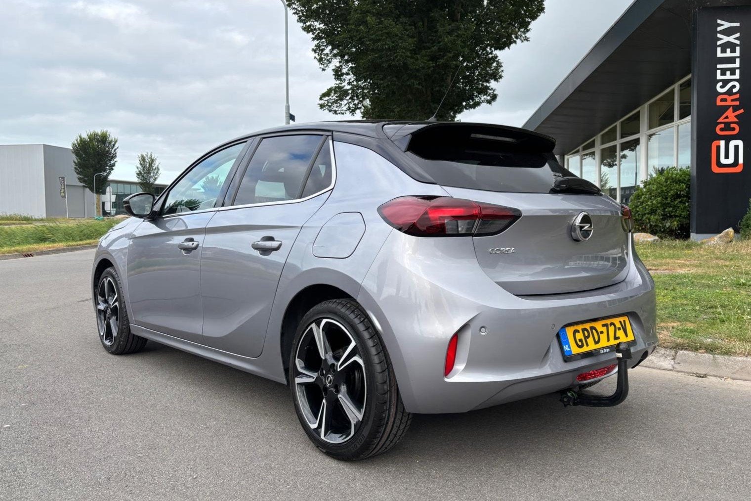 Opel CORSA 1.2 Elegance GS Line | NWE DISTRIBUTIE | PANO | T, Voorwielaandrijving, Stof, Gebruikt, 1199 cc