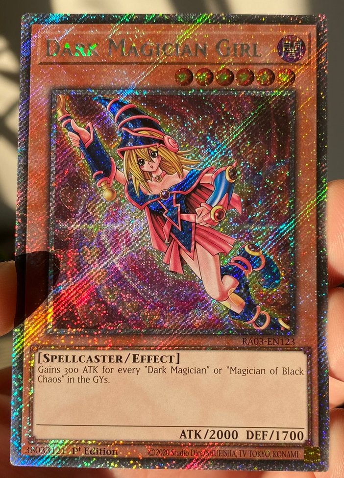 Yu-Gi-Oh! Dark Magician Girl RA03 1st Edition !, Hobby en Vrije tijd, Verzamelkaartspellen | Yu-gi-Oh!, Ophalen of Verzenden, Zo goed als nieuw