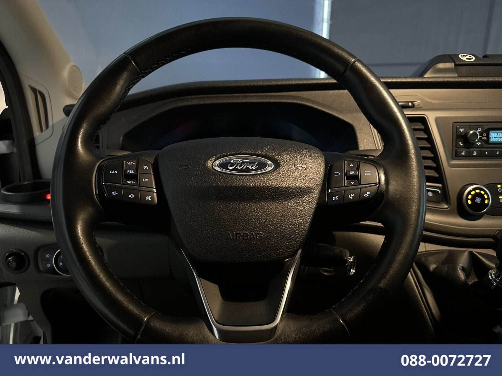 Ford Transit 2.0 TDCI 161pk Bakwagen Laadklep Euro6 Airco |, Auto's, Dealer onderhouden, 4 cilinders, 160 pk, 2800 kg