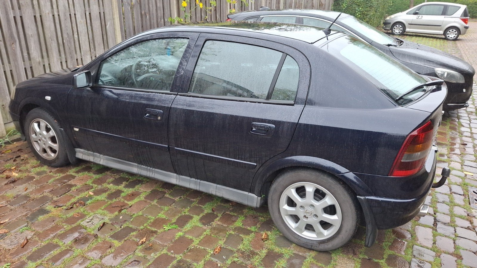 Opel Astra Enjoy 1.6 8V 5D 2004 Blauw, Voorwielaandrijving, Stof, Elektrische ramen, 4 cilinders