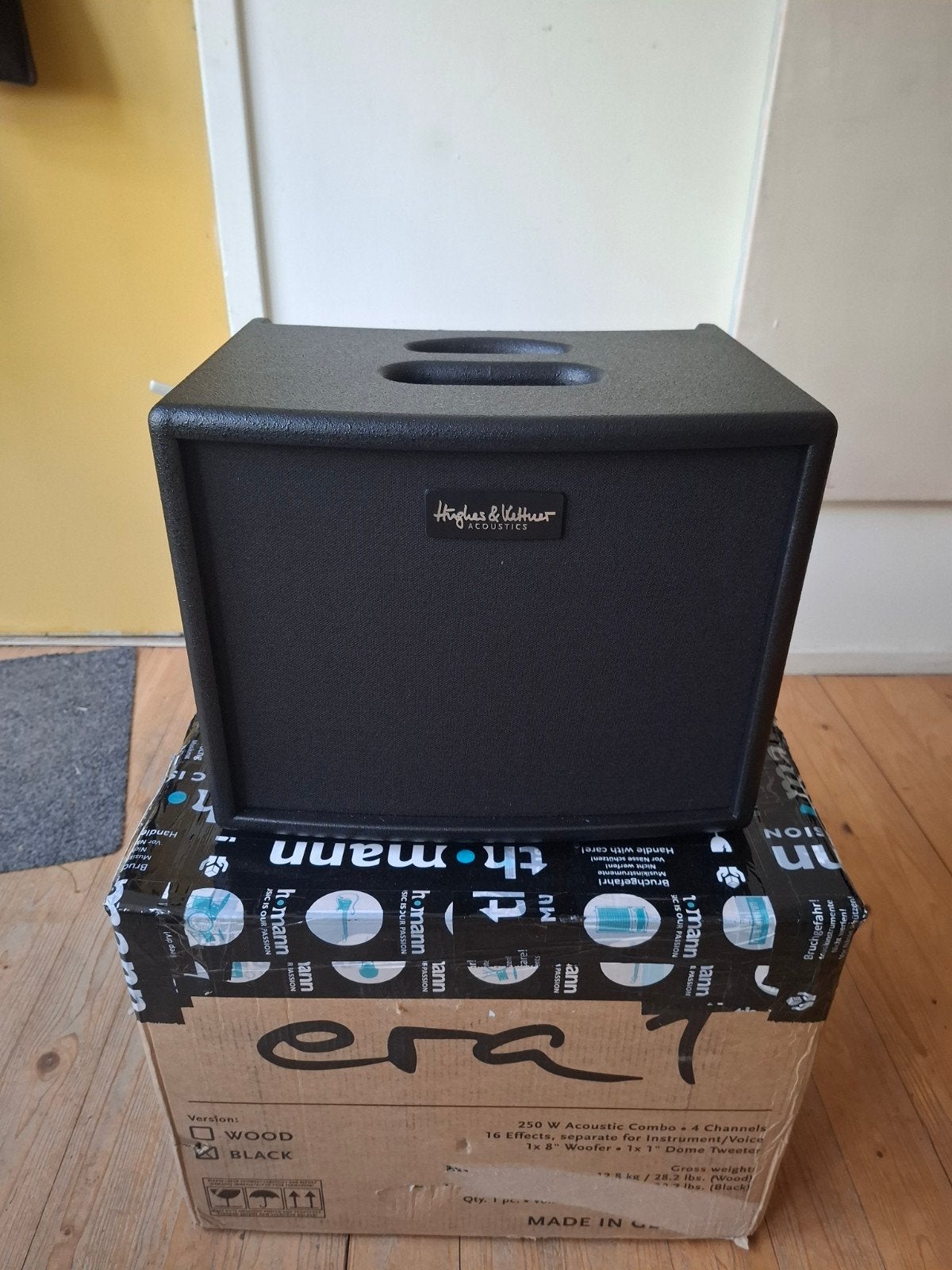 Hughes & Kettner era 1 acoustic gitaar versterker, Muziek en Instrumenten, Ophalen of Verzenden