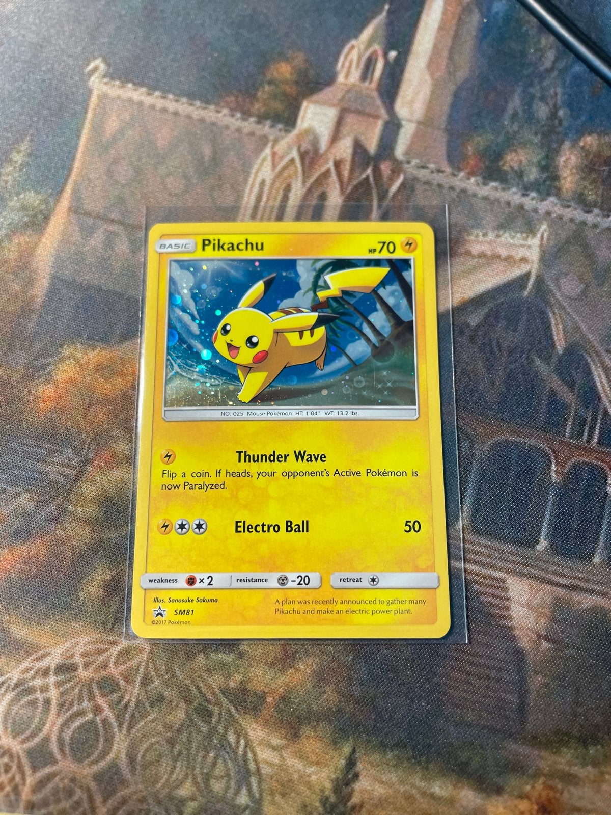 Pikachu Black Star Promo SM81 Pokémon Kaart, Ophalen of Verzenden, Zo goed als nieuw, Losse kaart, Foil