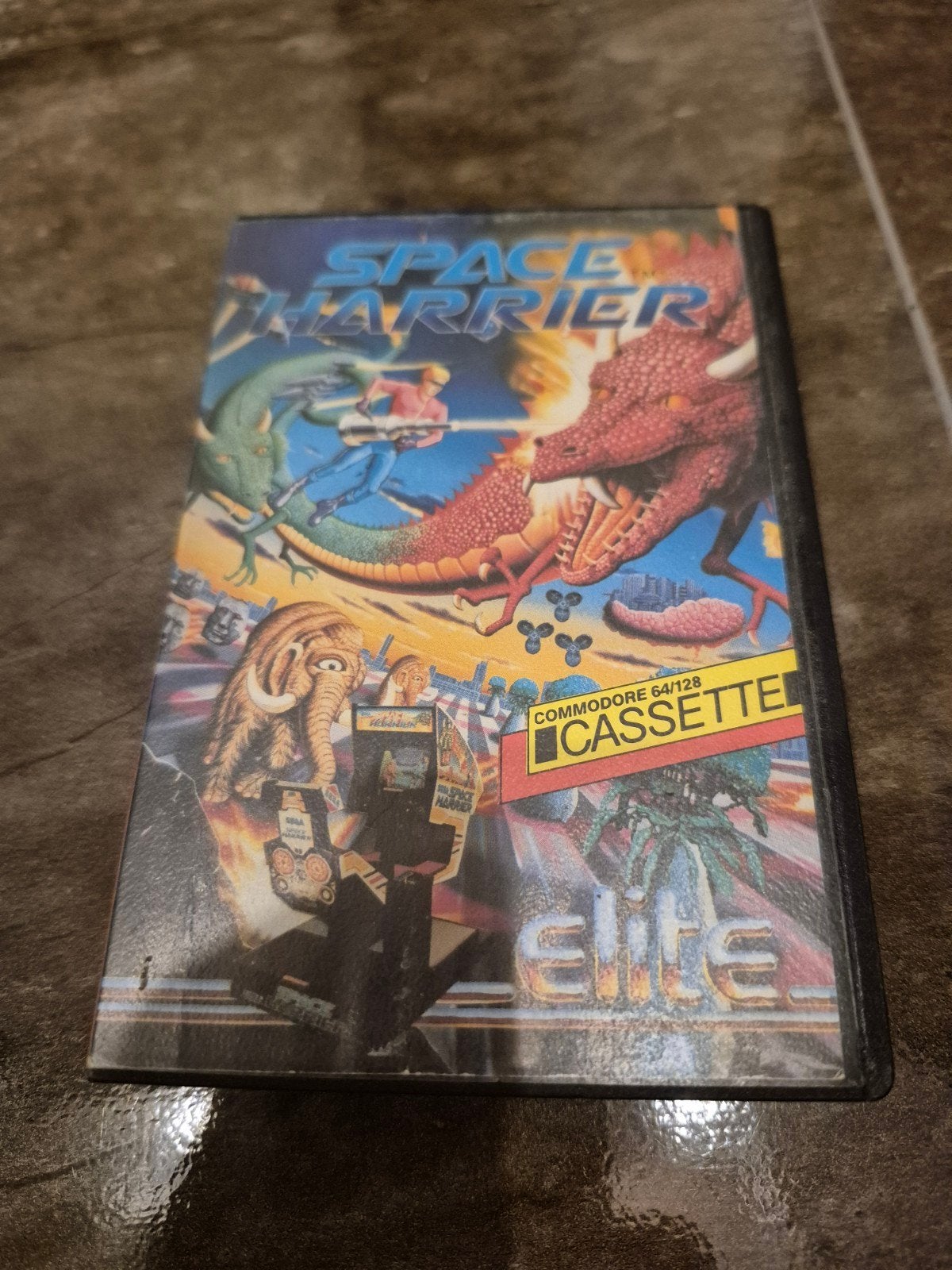 Space Harrier Commodore 64/128 Cassette - Elite, Ophalen of Verzenden, Gebruikt, Avontuur en Actie