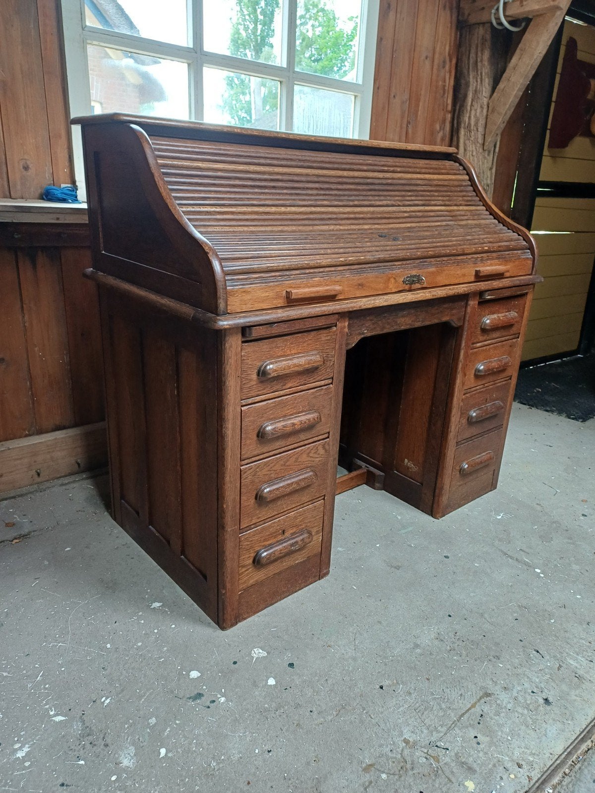 Antiek eiken bureau., Ophalen, Gebruikt