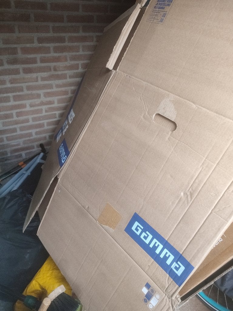 Gratis twee grote dozen, Ophalen
