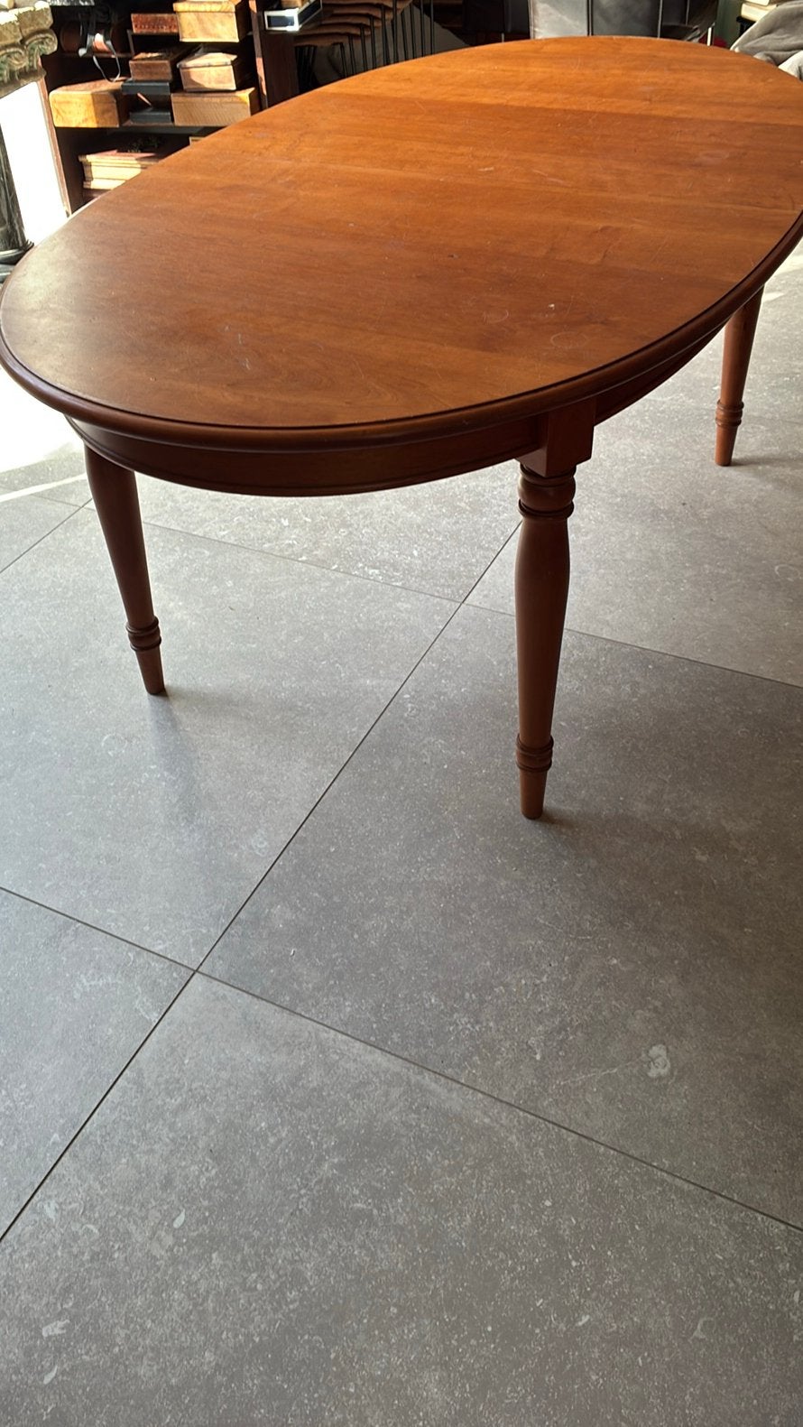Ovale kersenhouten tafel, Ophalen