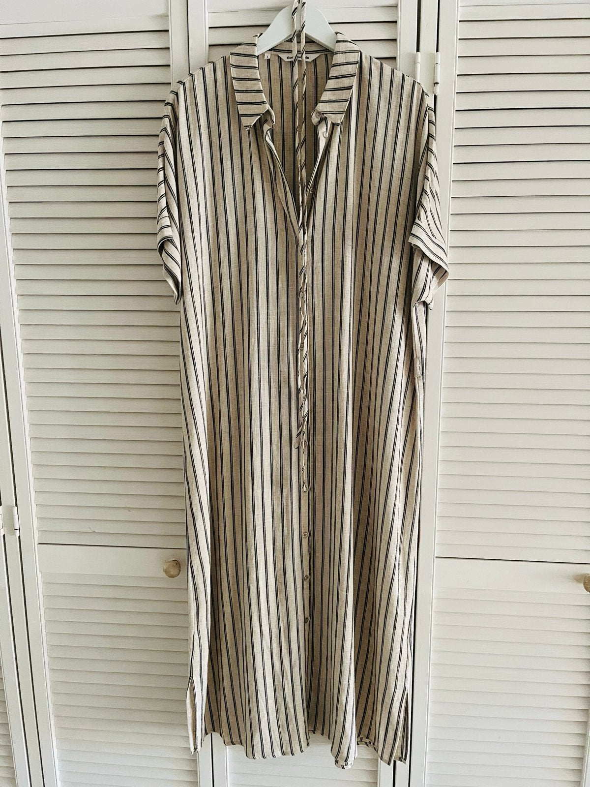 Soft Rebels Ecru Linnen Look Jurk met Zwart Streepje Maat L, Beige, Maat 42/44 (L), Ophalen of Verzenden, Zo goed als nieuw