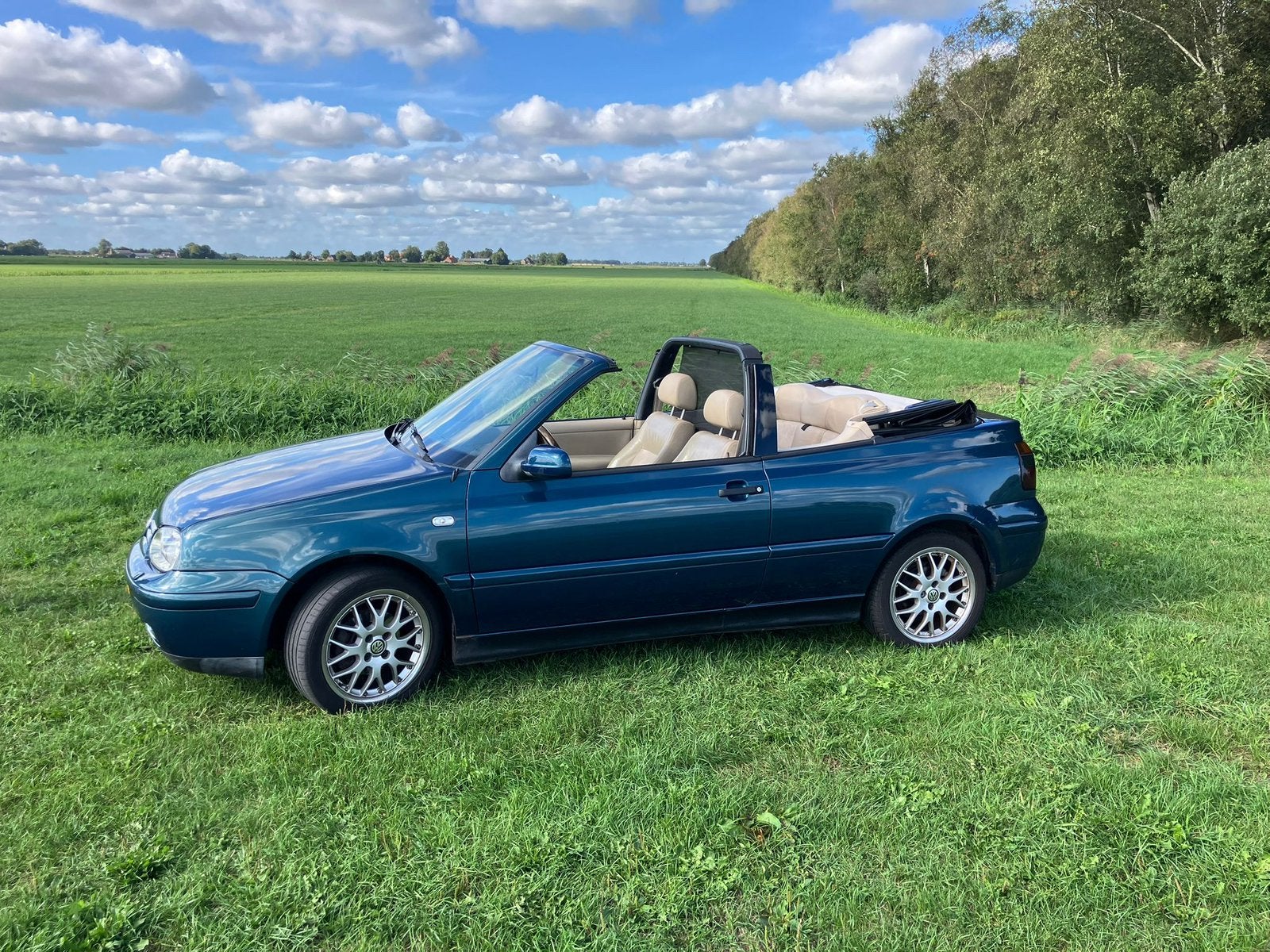 Volkswagen 2002 Groen Cabriolet t/m juni 2027 apk!, 4 cilinders, 4 stoelen, 1200 kg, Particulier